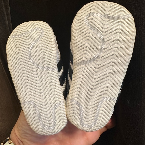 Adidas Shell Toe Crib Baby Shoes with Soft Soles 1K - Picture 2 of 7